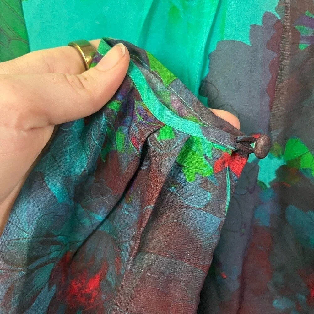 J. Crew Women's 100% Silk Watercolor Long Sleeve Multicolor Blouse- Size 0‎